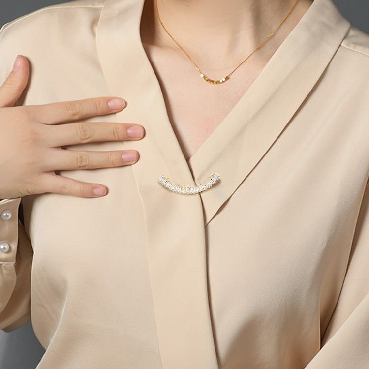 Women Fashion Simple Crystal Glass Smiley Face Brooch